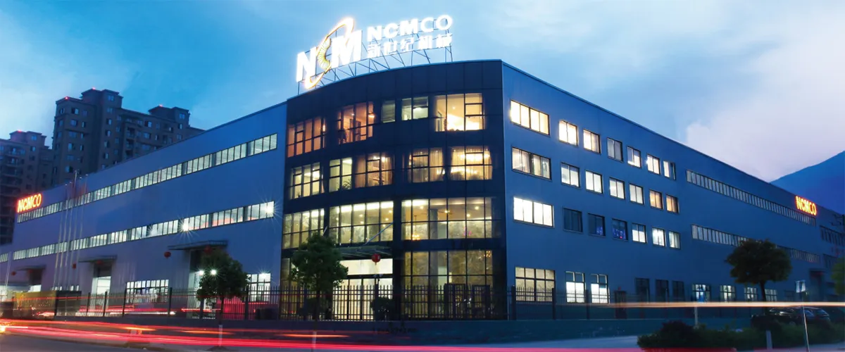 Nhà sản xuất máy móc sản xuất cửa kim loại