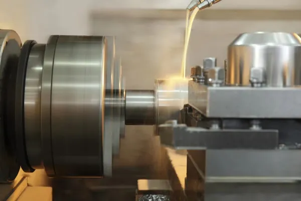 Xưởng gia công kim loại