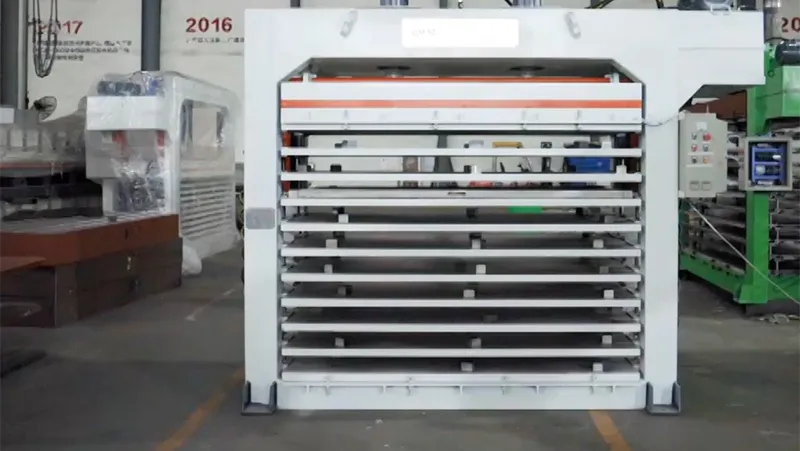 Máy ép nhiệt nóng cửa thép thủy lực