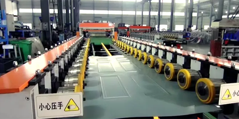 Dây Chuyền Sản Xuất Cánh Cửa Thép